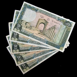 5 pcs x Lebanon, 250 Livres, 1988, P-67 / Circulated banknotes / currency