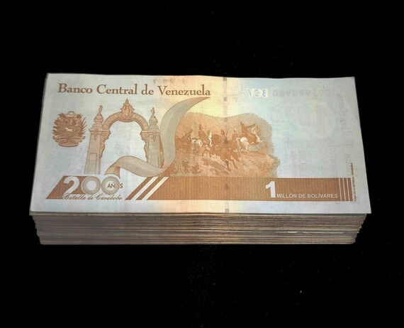 thumbnail interactive-video image 1 of Cool Collectible Set: 3 Uncirculated Venezuela Banknotes – 200K, 500K & 1 Million Bolivares 1 of 1