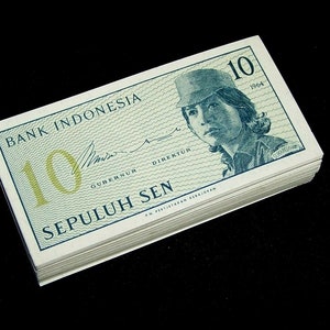 50 pcs x Indonesia 10 Sen banknotes / uncirculated 1/2 bundle / 1964 issue / P92