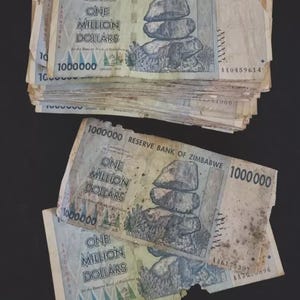 100 x Zimbabwe 1 Million Dollar banknotes-AA/AB 2008/low grade/damaged bundle