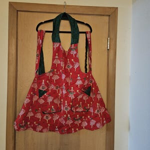 Vintage Kitschy Christmas Apron/Christmas Apron
