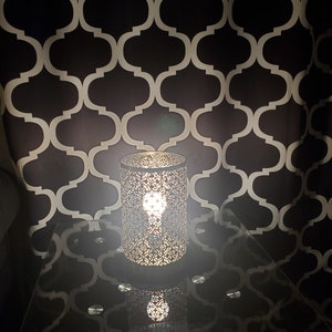 Vintage Gold Tone Metal Filigree Lamp/Filigree Lamp/Gold Tone Lamp/MCM Style Lamp