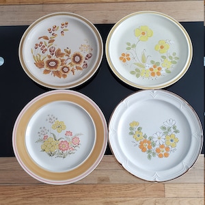 Vintage Mismatched Stoneware Dinner Plates/Mismatched Dinner Plates/Stoneware Plates/Floral Stoneware Plates/Mismatched Plates