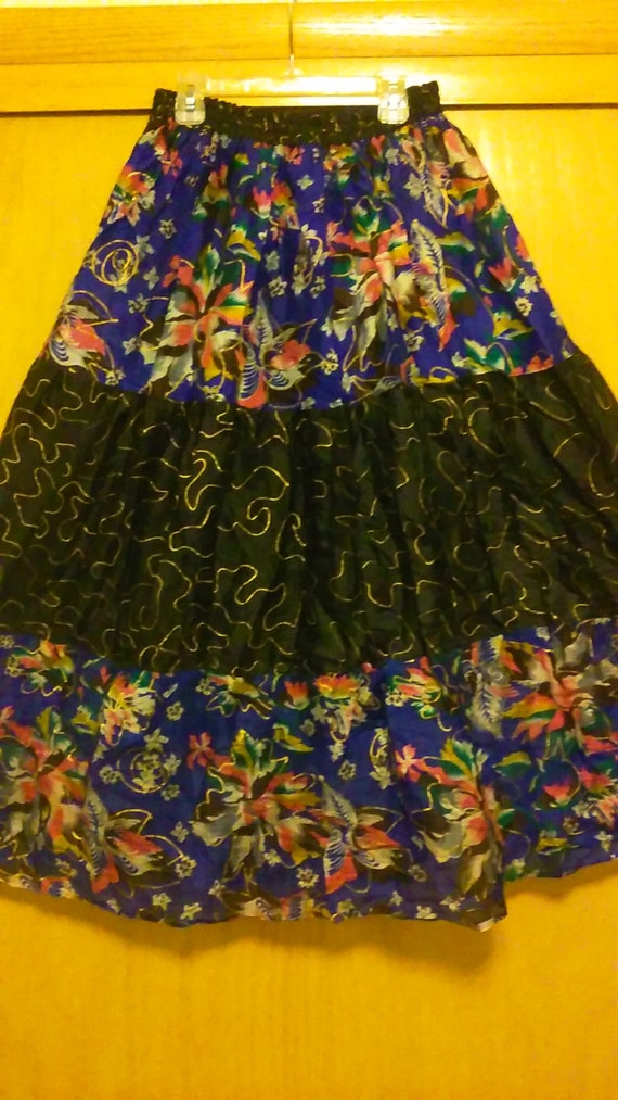 NWT 80s/90s Flower Pattern Boho Chic Gypsy Skirt B