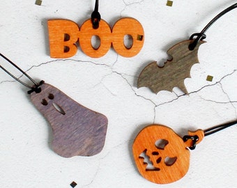 Halloween Decorations - Wooden decorations - Halloween Party Decorations - Printed Halloween Decorations - Trick or Treat - Halloween Gifts