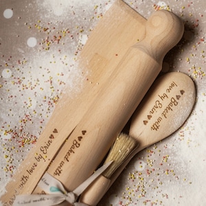 Personalised Baking Set Wood Baking Utensils Gift for Her Personalised With Your Message Baking Gift Idea Mothers Day Gift Idea image 5