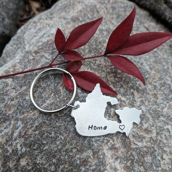 Personalized Canada Keychain Custom Canadian Map Keychain Etsy