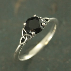 Celtic Ring Onyx Ring Trinity Knot Solitaire Irish Ring Black Stone Ring Celtic Cathedral Faux Black Diamond Ring Triquetra Solitaire Ring