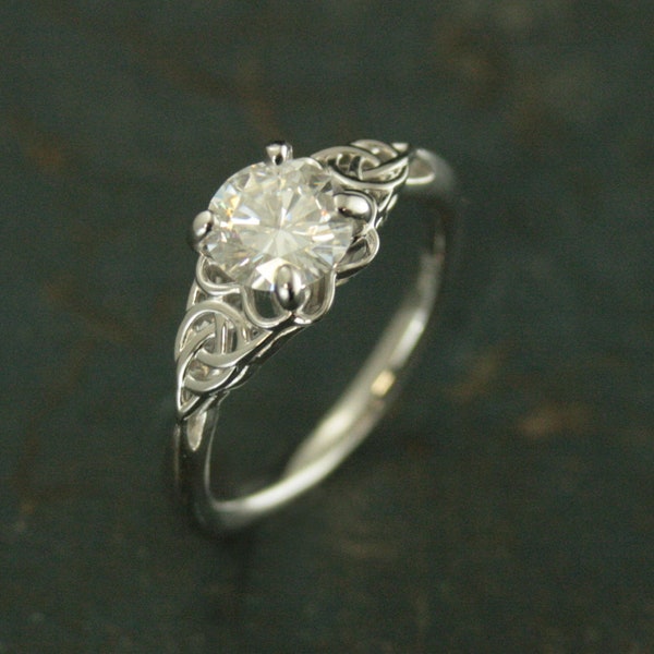 Celtic Solitaire Engagement Ring