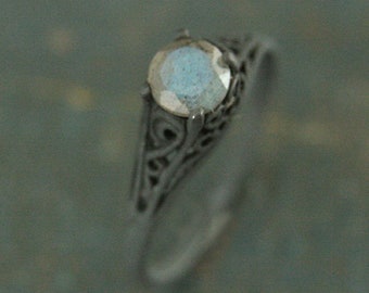 Labradorite Ring Filigree Black Ring Oxidized Silver Black Silver Ring Rainbow Stone Faceted Labradorite Green Blue Flash Wicked Queen