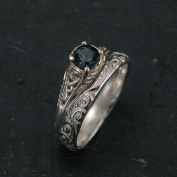 Conjunto de filigrana de topacio Conjunto de anillos nupciales de Cenicienta Conjunto de anillo de compromiso de estilo antiguo de plata y conjunto de alianzas de boda florecientes Conjunto de anillos de topacio azul de Londres