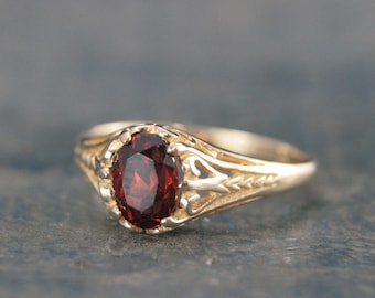 Solidny pierścionek filigranowy z 14-karatowego żółtego złota, prawdziwy owalny granat, pierścionek w stylu antycznym dla niej, czerwony kamień, pierścionek z kamieniem urodzinowym na styczeń, pierścionek klasowy