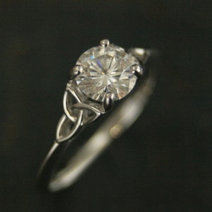 White Gold Celtic Cathedral Solitaire Ring Engagement Ring Irish Ring Gold Trinity Knot Ring Unique Engagement Ring Celtic Solitaire