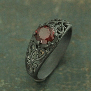 Black Solitaire Ring~Garnet Ring~Black Silver Ring~Black Filigree Ring~Oxidized Silver Ring~Gothic Engagement Ring~Maleficent&#39;s Dark Heart
