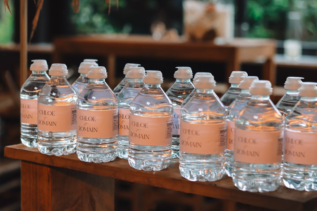 Étiquettes Personnalisées pour Bouteilles d’Eau Élégantes