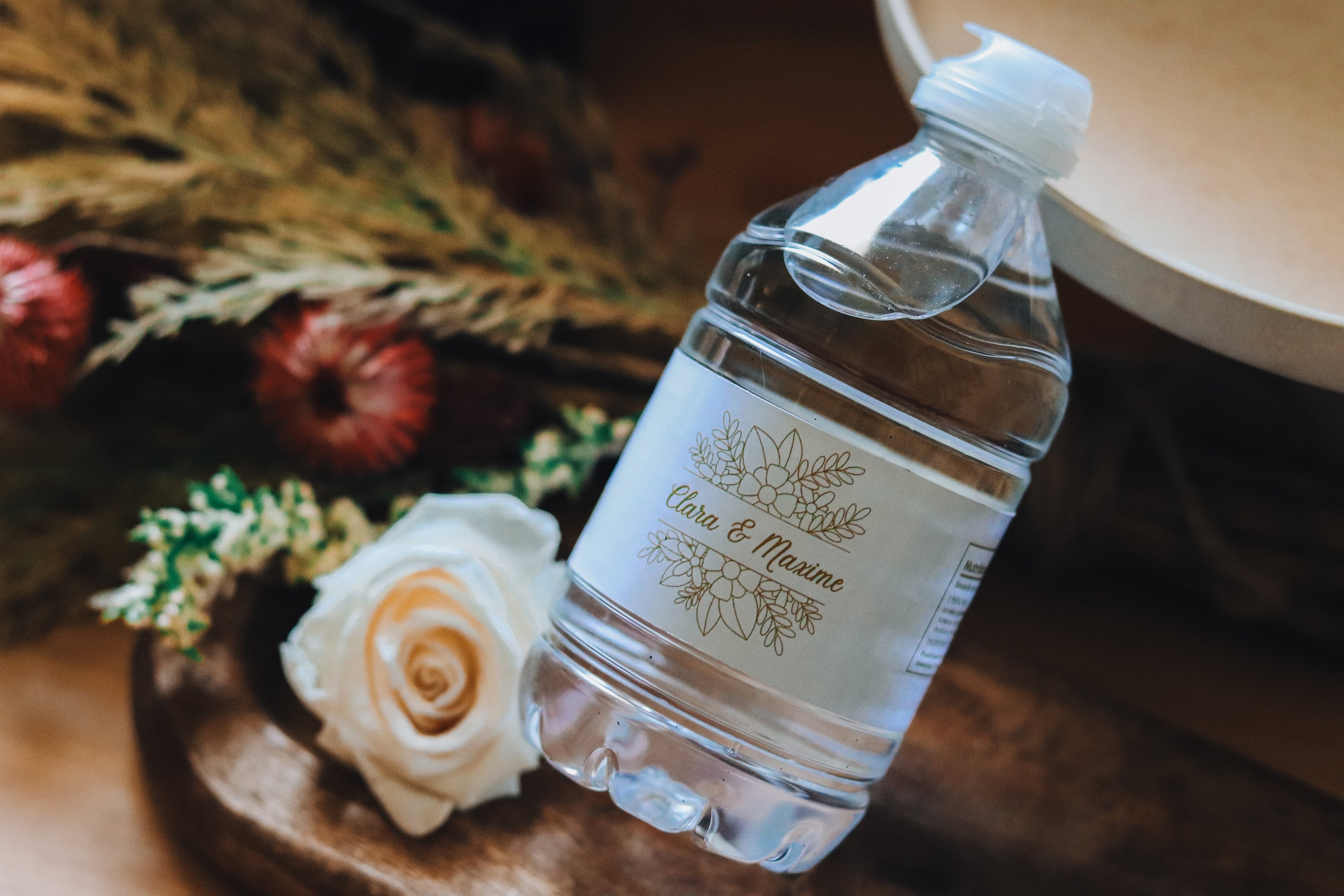 Étiquettes Personnalisées pour Bouteilles d’Eau Élégantes