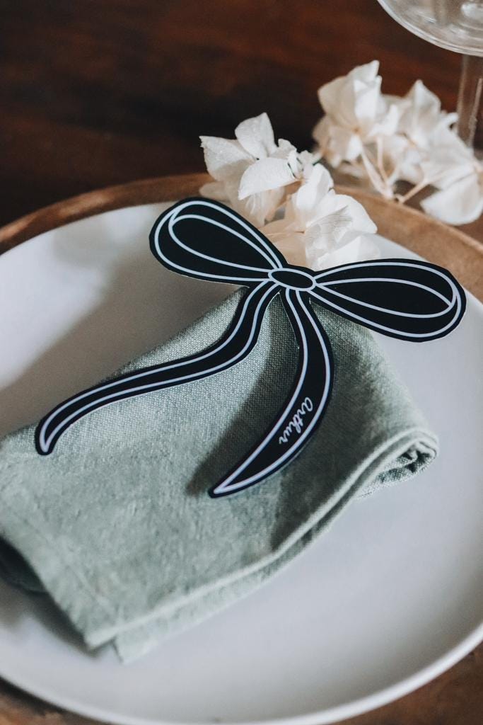 Marque-places en Papier Nœud – Élégance pour Événements