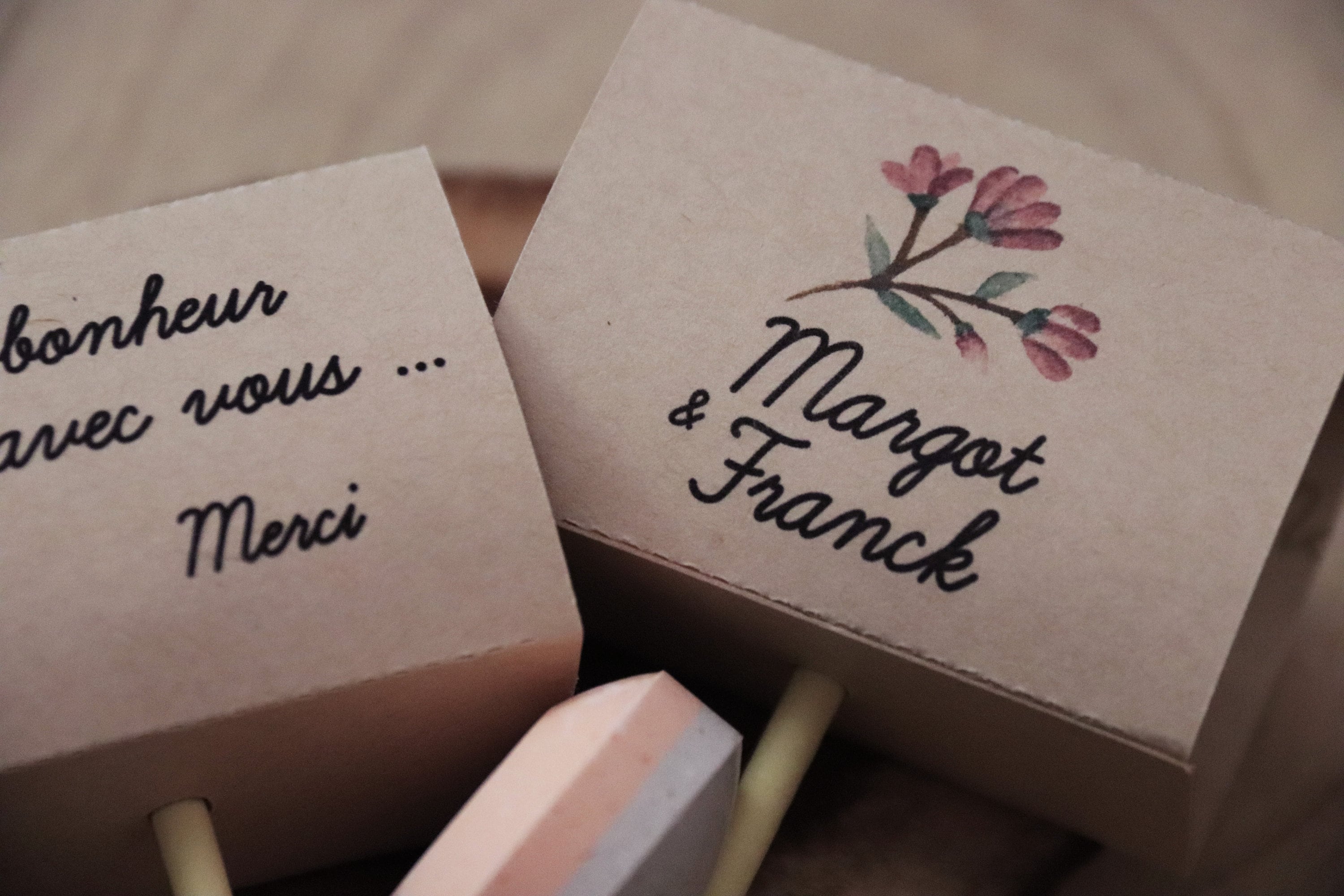 Sucettes personnalisées pour un mariage inoubliable
