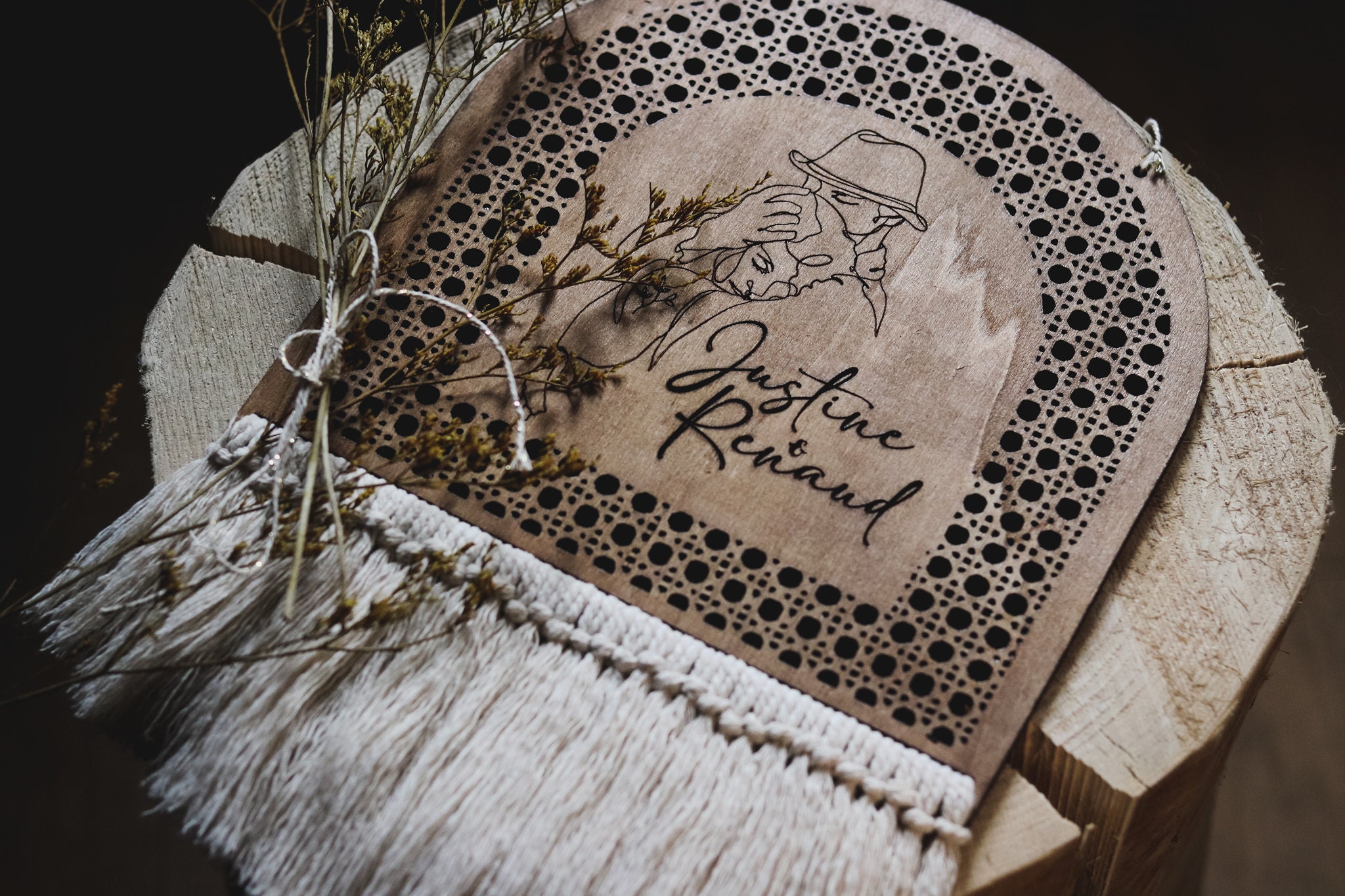 Spécial St Valentin 2022 - Suspension Murale Personnalisée Finition Macramé.