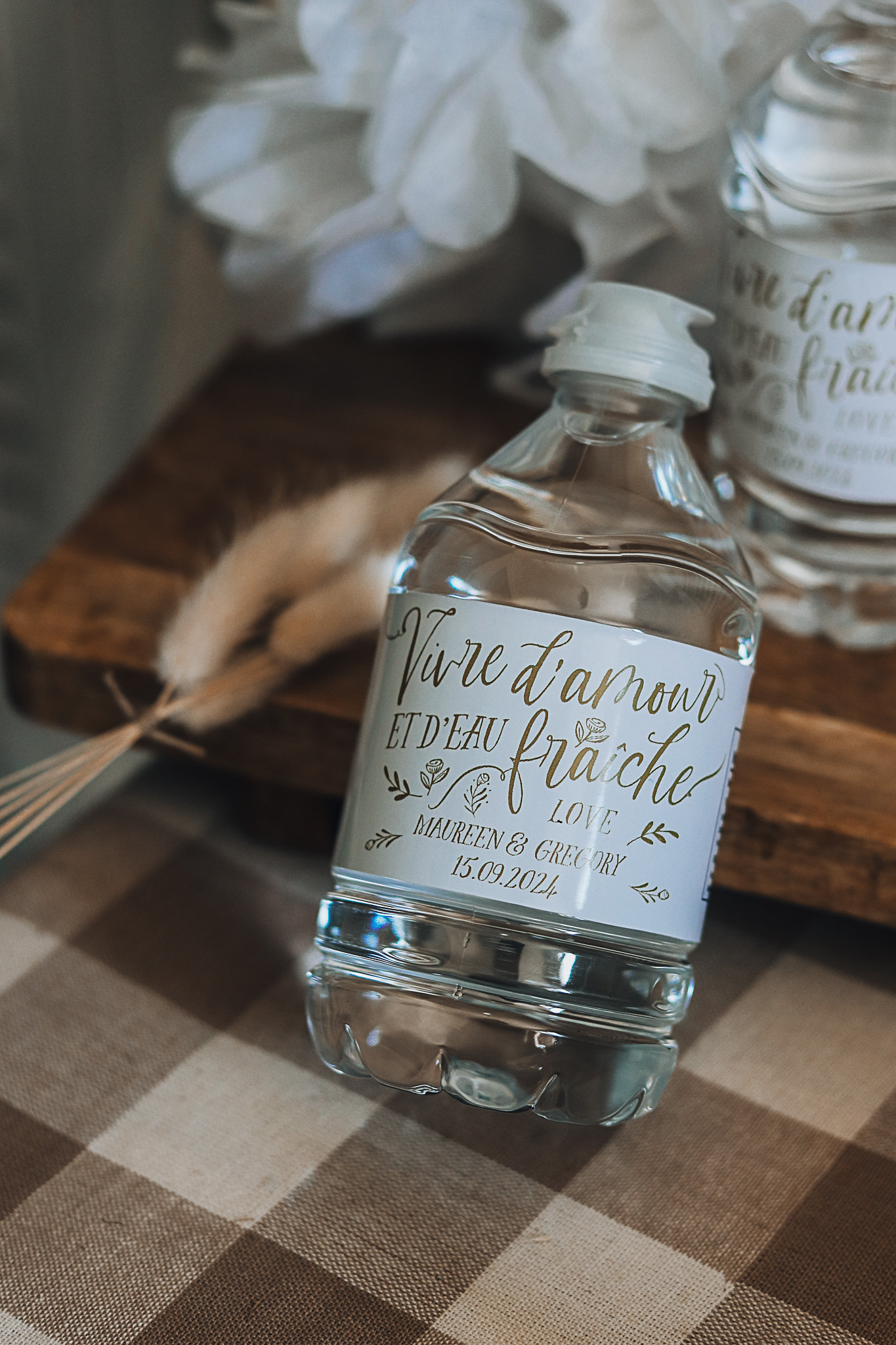 Étiquettes Personnalisées pour Bouteilles d’Eau Élégantes