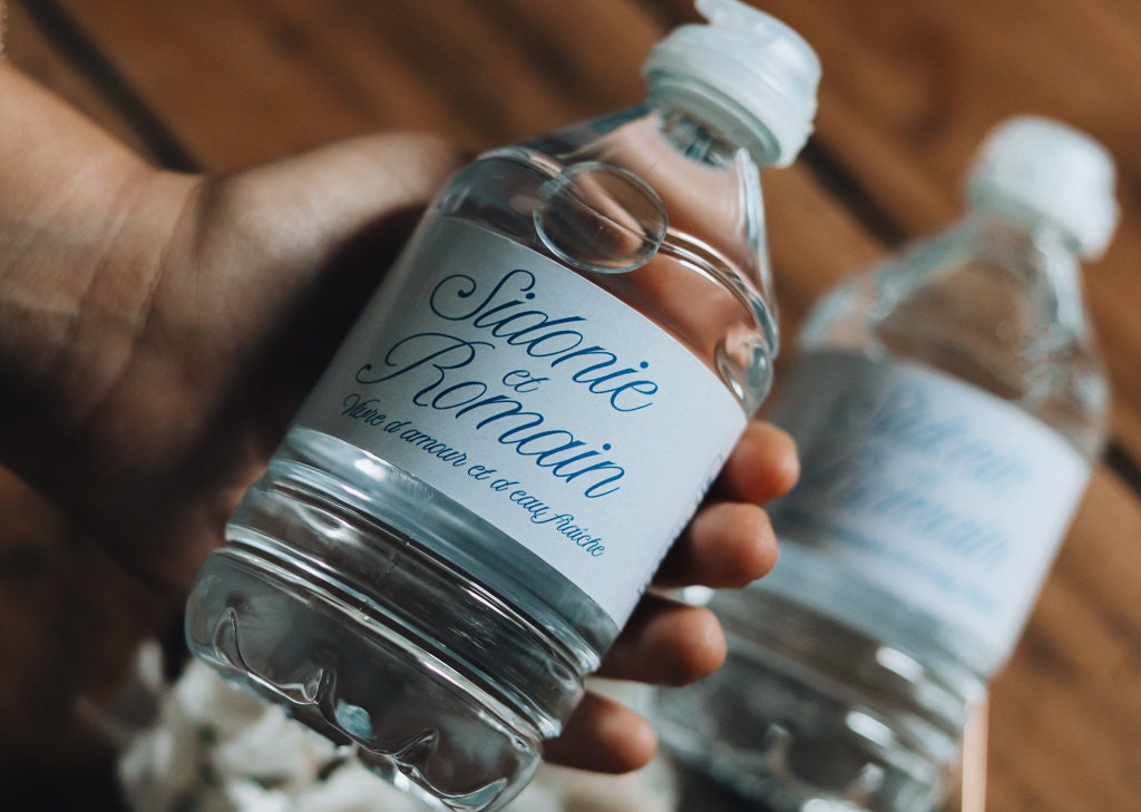 Étiquettes Personnalisées pour Bouteilles d’Eau Élégantes