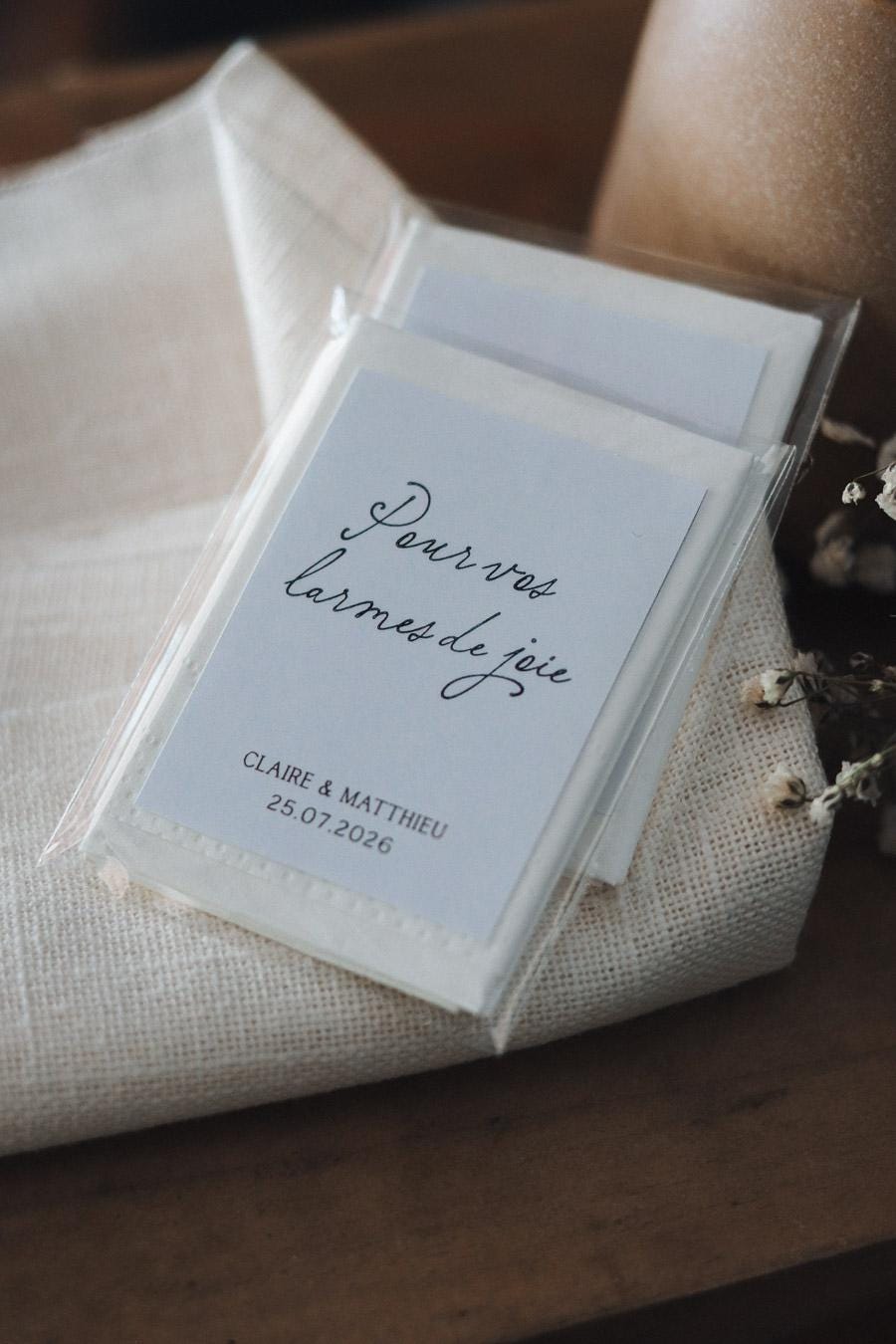 Mouchoirs Personnalisés “Larmes de Joie” pour votre Mariage