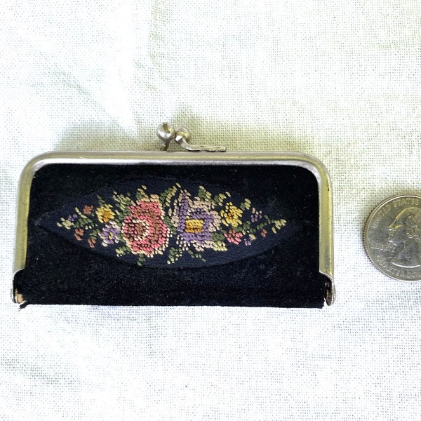 Vintage Travel Manicure Set for Purse, FREE SHIPPING, Black Velvet Needlepoint Coin Purse