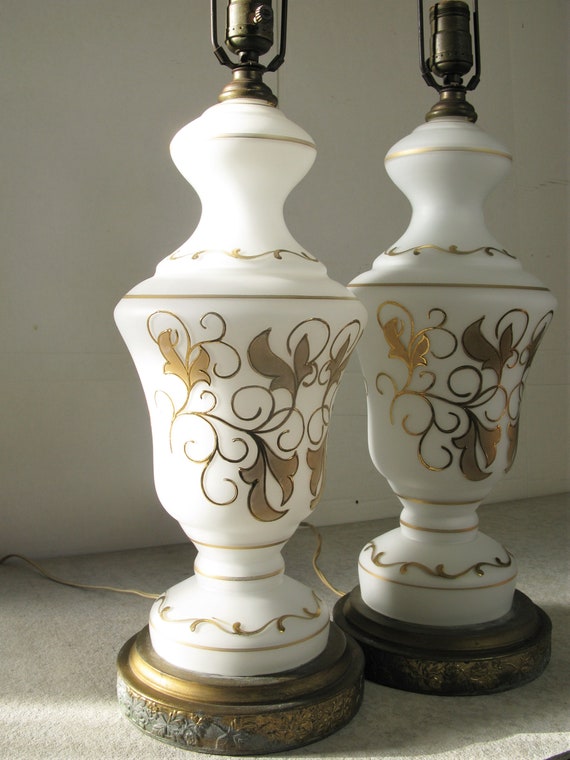 Pair Large Stiffel White Enameled Brass Table Lamps With Original