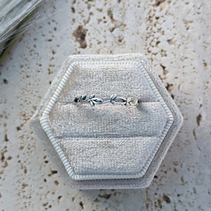 Sterling Silver Leaf Ring: Dainty Vine Band, Nature Inspired Jewelry