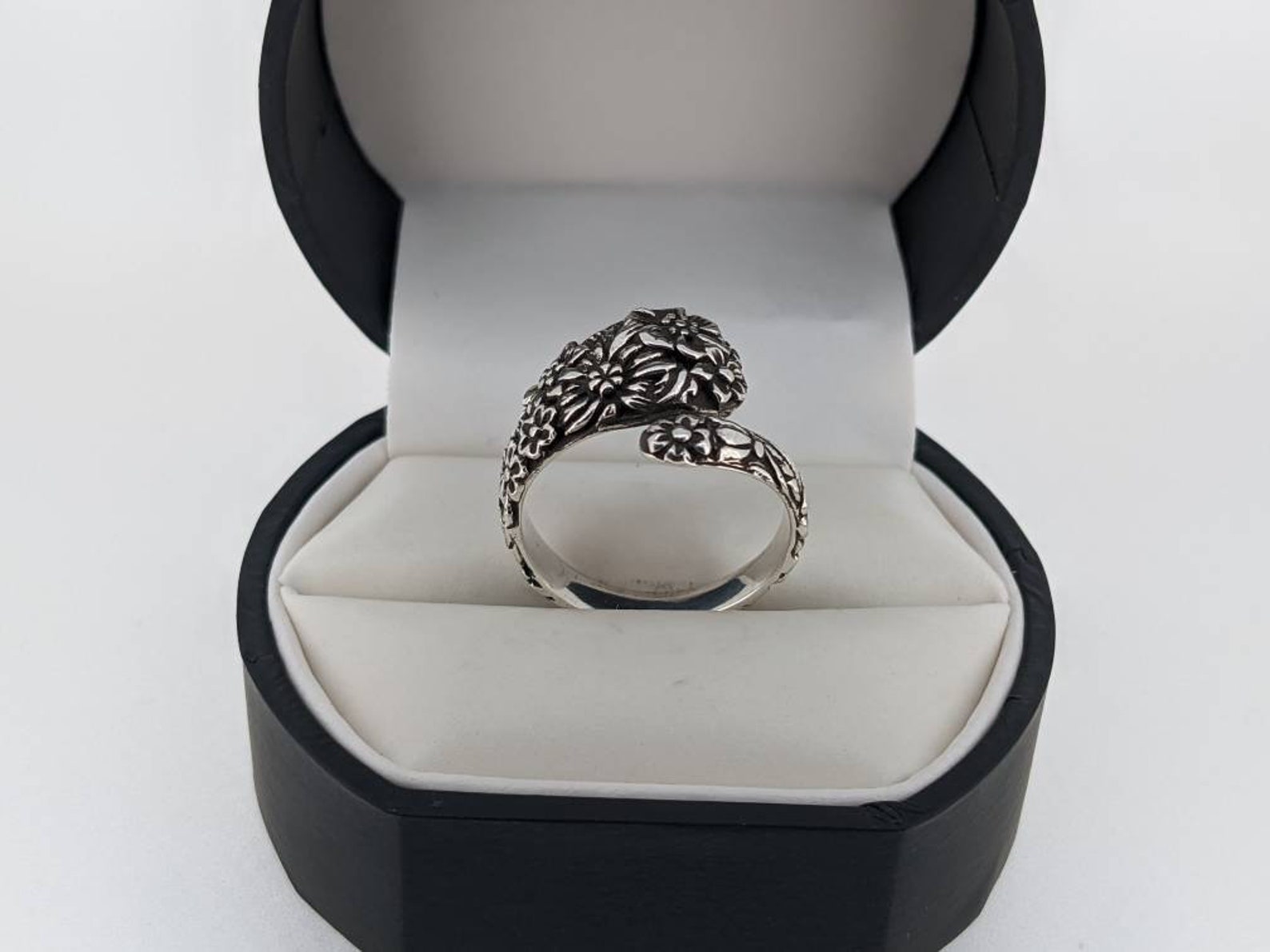 Flower Wrap Ring. 925 Sterling Silver ring. Floral Ring. Etsy