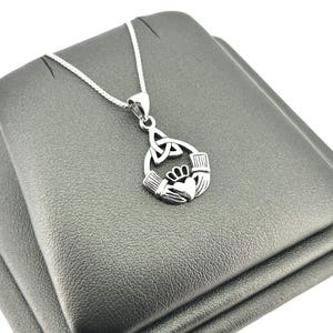 925 Sterling Silver Claddagh Necklace with Celtic Charm - Irish Friendship Jewelry Gift for Her