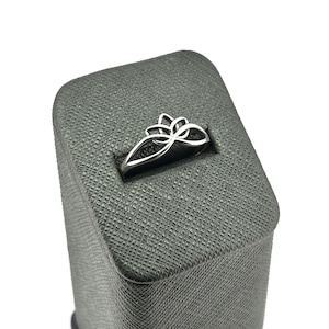 Sterling Silver Lotus Ring - Elegant Minimalist Jewelry Gift