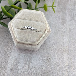 Sterling Silver Claddagh Ring – Celtic Promise Ring