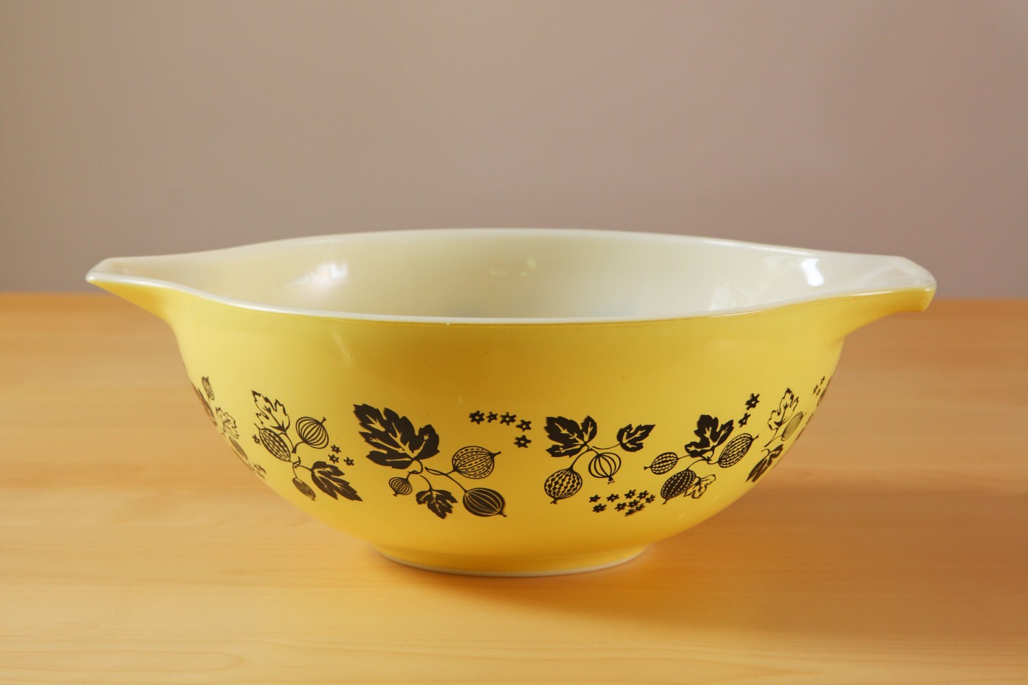 Vintage Pyrex yellow Gooseberry pattern 444 cinderella mixing Etsy