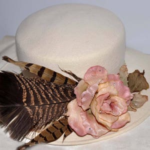 Ivory Wide Brim Vintage Hat, Cream Vintage Hat, Cream Wide Brim Hat, Ivory Wide Brimmed Hat, Ivory Wide Brim Feather Hat image 1