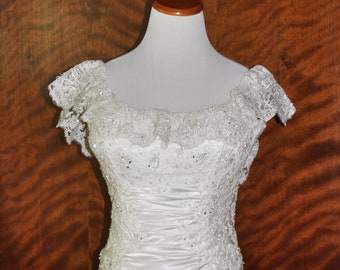 White 2 Be Bride Beaded With Lace Satin and Applique Wedding Bridal Gown, Vintage White Cap Sleeve Beaded Lace Applique and Satin Bride Gown