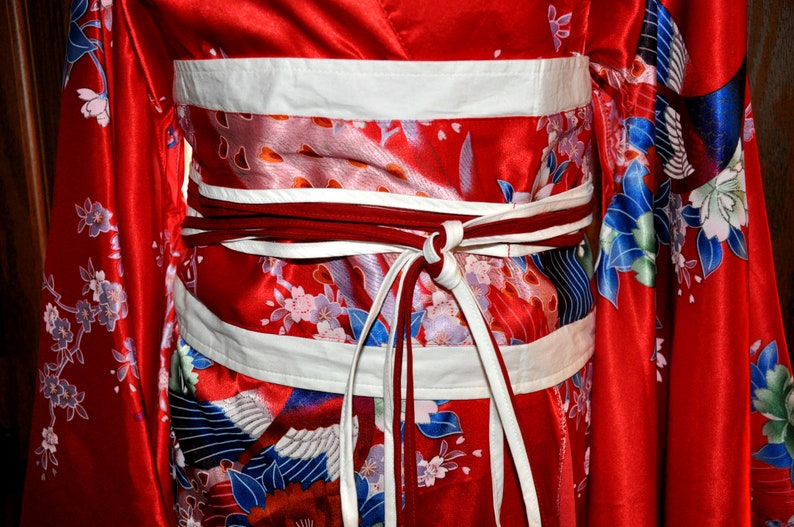 Vintage Japanese Red White and Blue Kimono, Wedding Kimono Robe image 3