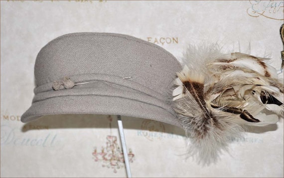 40's Half Hat, Ivory Feather Hat, Vintage Wool Cap