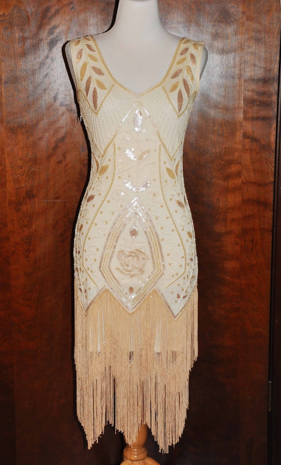 Vintage Metme Cream & Pale Peach Beaded Gatsby Fla