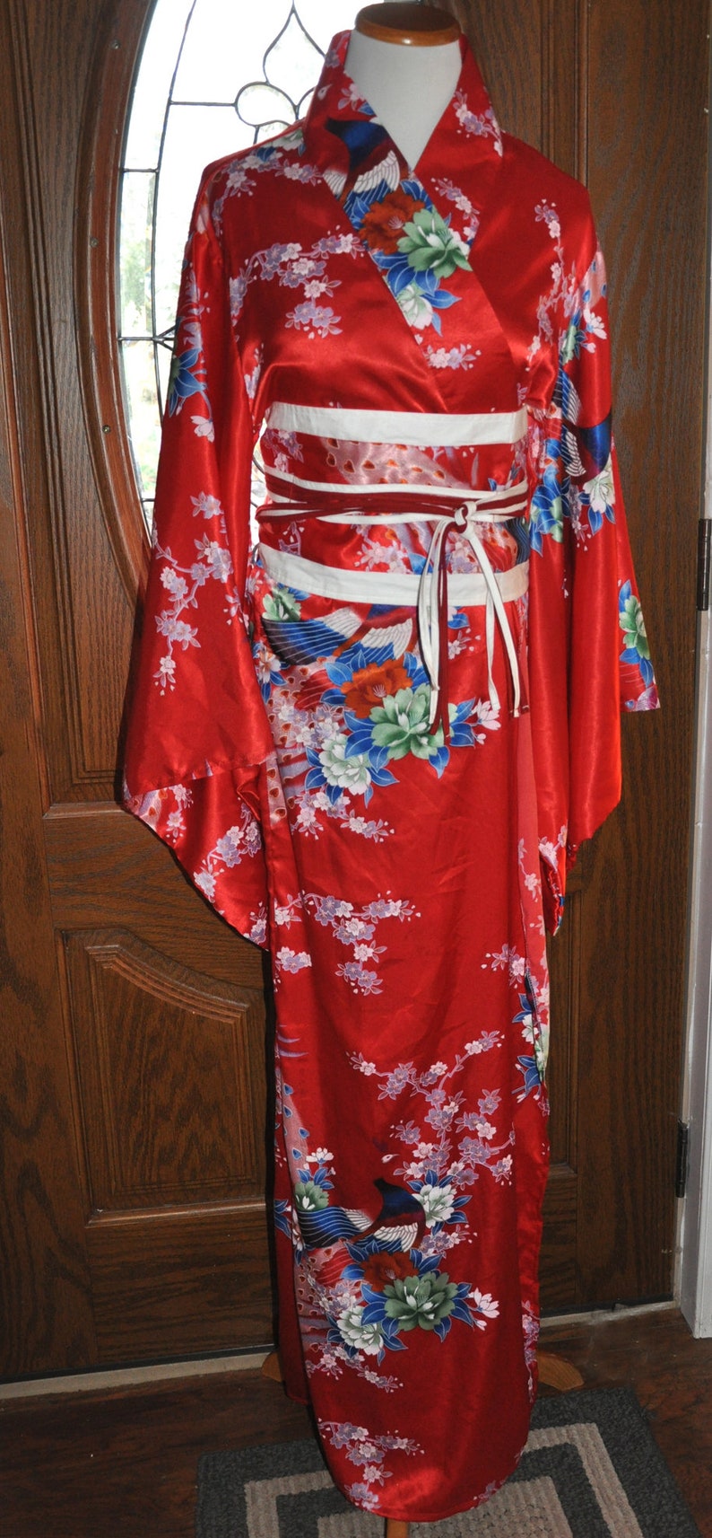 Vintage Japanese Red White and Blue Kimono, Wedding Kimono Robe image 2