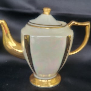 Kingwood China USA White Lusterware Opalescent Gold Accents Teapot