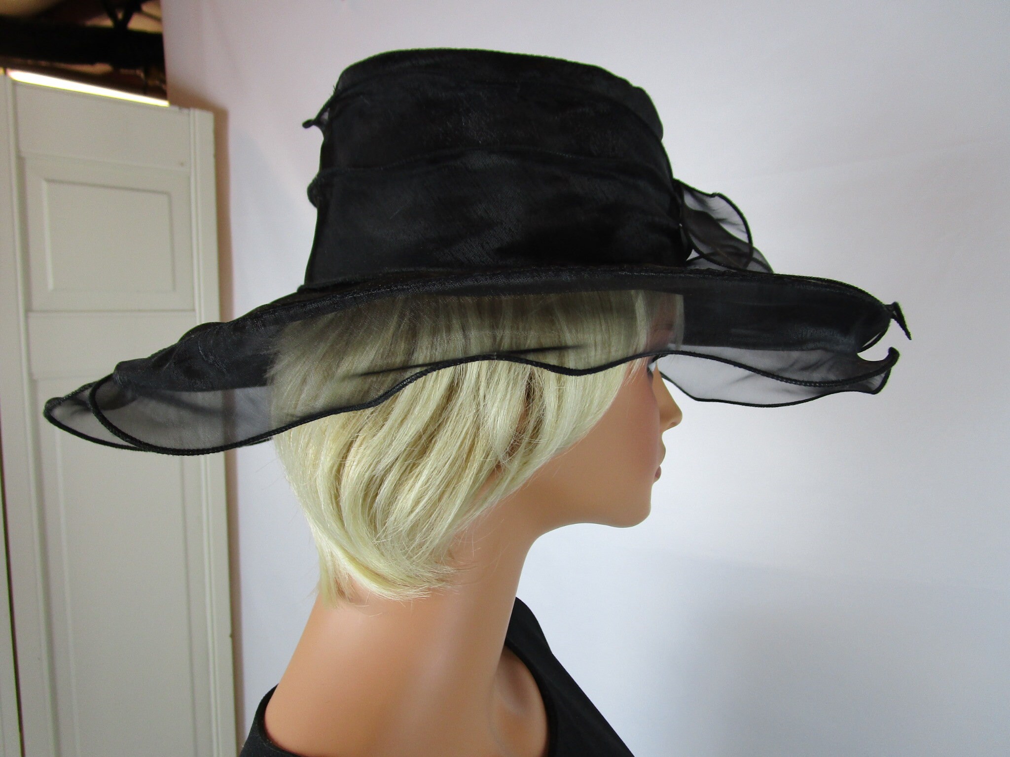 Women's Giovanni Hat Black Sheer Wide 