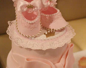 Cute Cake Topper Shoes/ Crown Baby Shower/ Unique Shoes/ Elegantly Paper Shoes/ Girl Baby Shower Cake Topper/ Coral Baby Shower/ Favors.