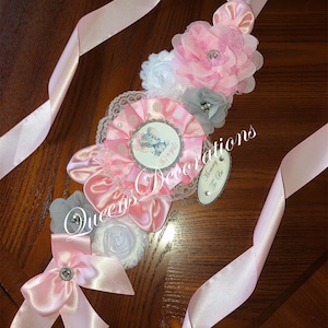 Elegant Mommy To Be Sash/ Elephant Theme Baby Shower/ Mommy To Be Sash/ Set of Mommy and Daddy To Be Pins/ Elephant Baby Shower