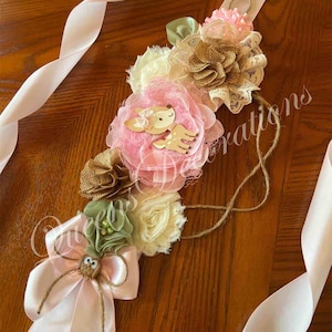 Mommy To Be Sash/ Woodland Baby Shower Theme/ Neutral Baby Shower/ Mommy To Be Sash and Daddy To Be Pin/ Maternity Sash .