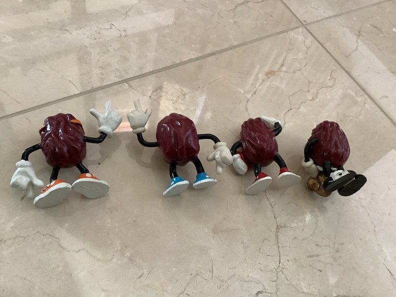 California Raisin Figurines Calrab 1980s Dancing Raisins Etsy