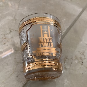 Culver Souvenir 22k Gold Shot Glass Mark Twain Hannibal MO