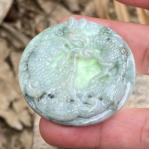 184.50 Carats Green Jade Jadeite  Translucent Burma (untreated ) Stone pendant