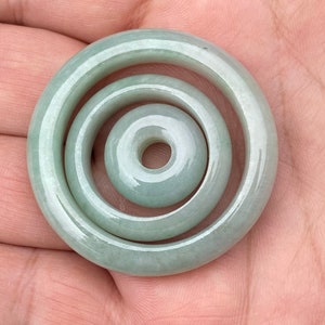 104.50 Carats Vintage Natural Grade A Green   Translucent Jade / Jadeite Burmese Jade