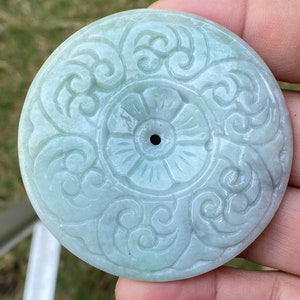 258.50 Carats Green Jade Jadeite Donut Carving Translucent Burma (untreated )